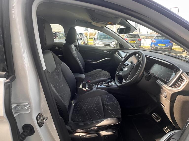 Used Vauxhall Grandland WM23OUC 5