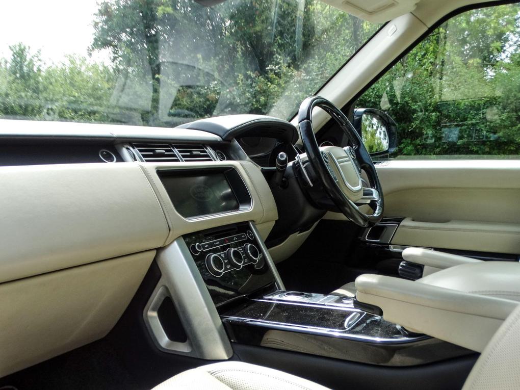 Used Land Rover Range Rover VA66SVF 17