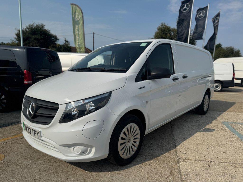 2023 MERCEDES-BENZ VITO