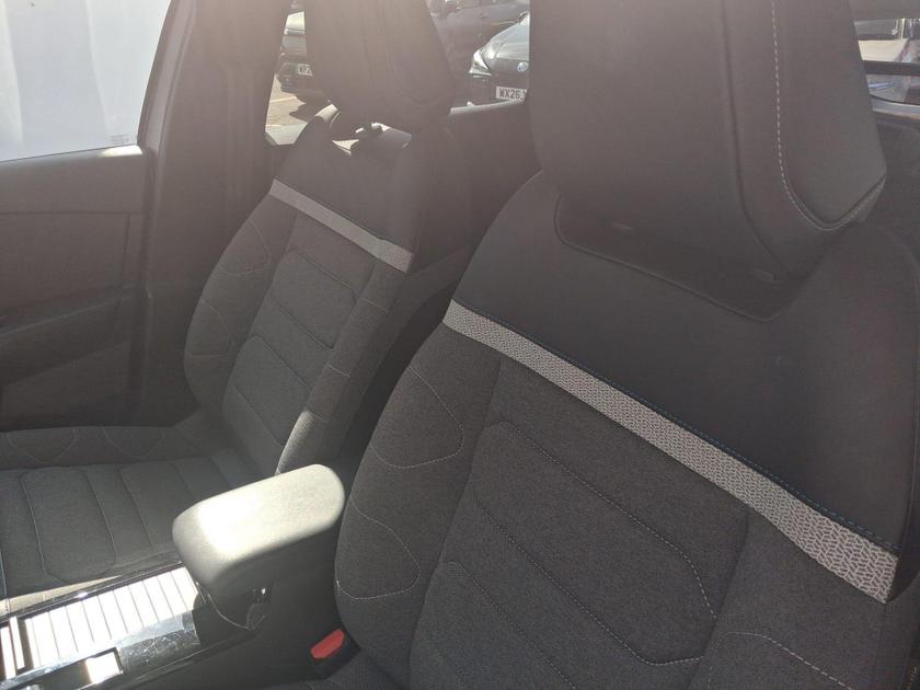 Citroen C4 Photo at-4e8aad610849482a836522f4ea9b9cf5.jpg