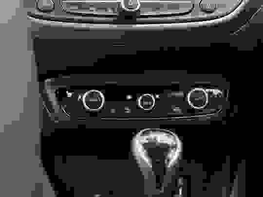 Vauxhall Crossland Photo at-4ea490a488ec41f2b4425f6315a51f0d.jpg