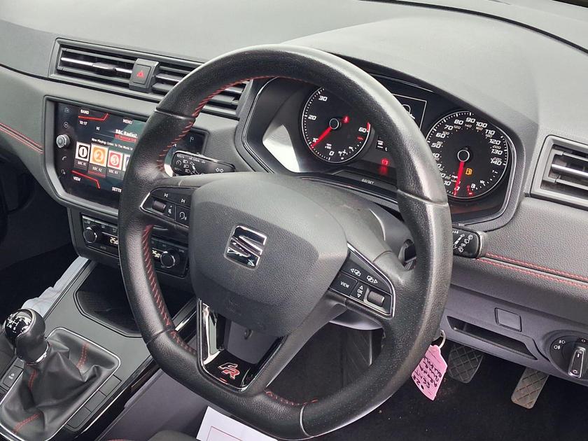 SEAT Arona Photo at-4eac1696cb37454ba23d065b66bcc0a5.jpg