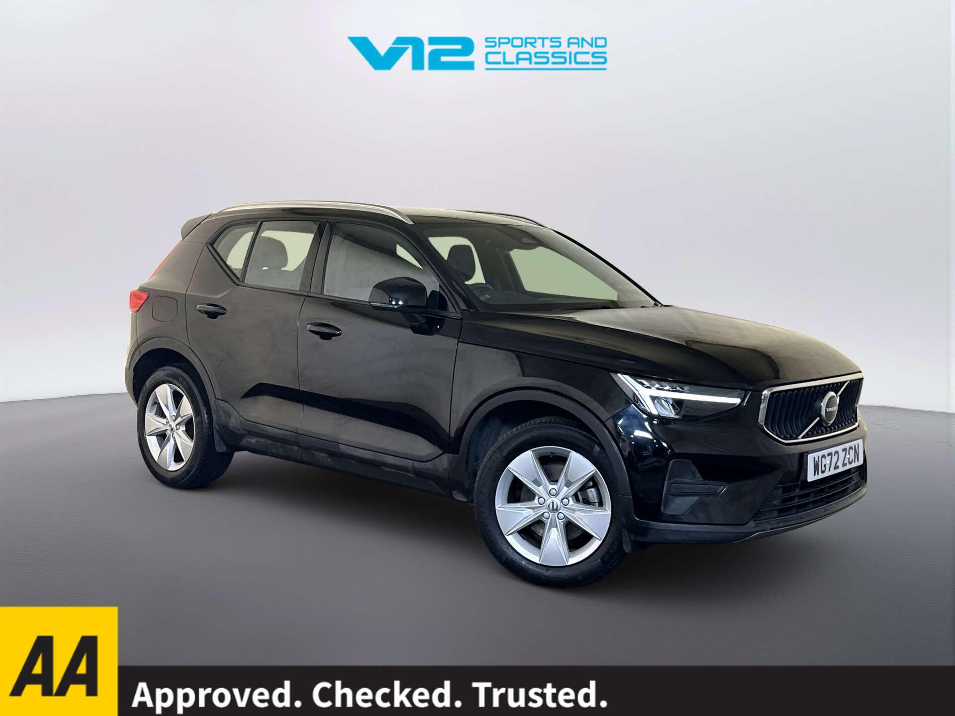 2022 VOLVO XC40