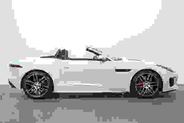 Jaguar F-TYPE Photo at-4ebe7255513440b187472b392f658b6f.jpg