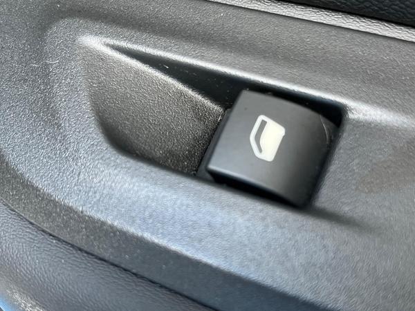 Used Peugeot E-2008 KE21NSF 31