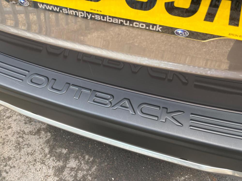 Used Subaru Outback VX25UJR 11