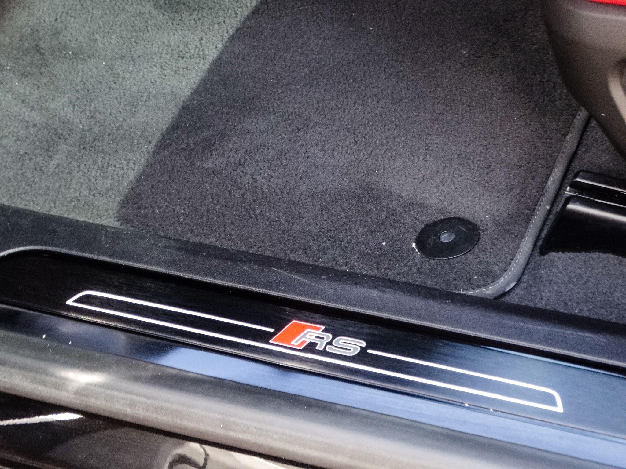 Audi RS e-tron GT 93.4kWh Auto quattro 4dr — photo 17
