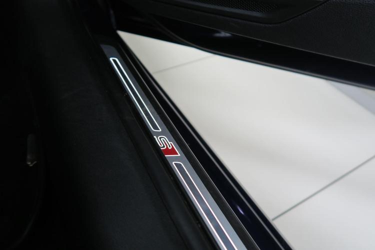 Used Audi A4 SA73EJU 17