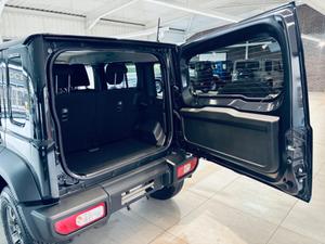Suzuki Jimny Photo 22
