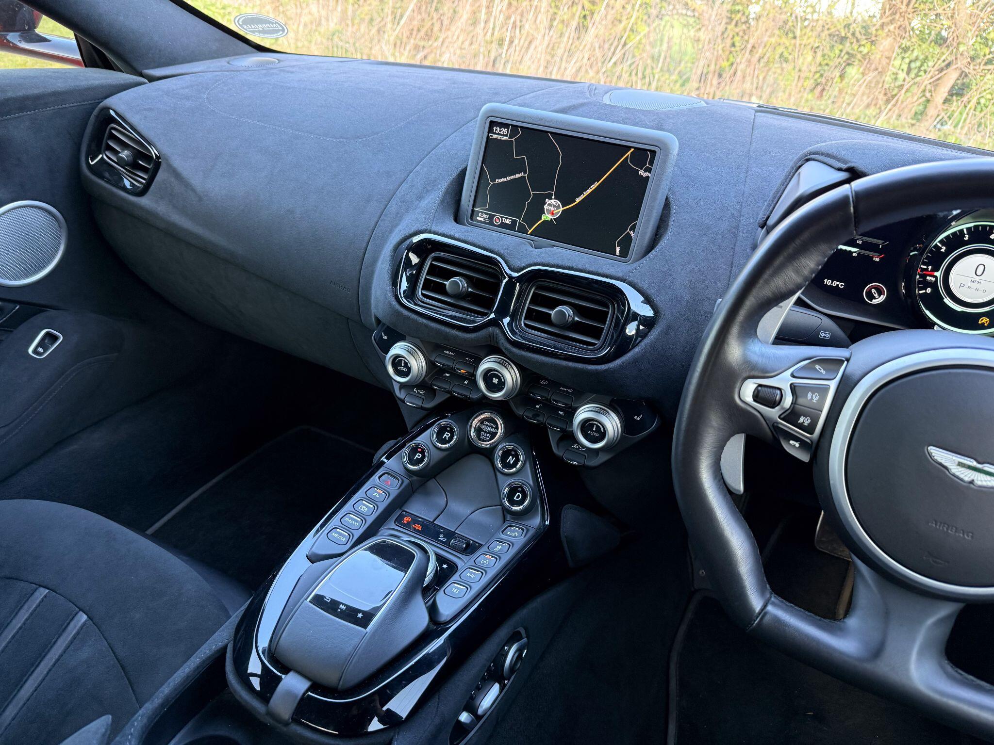 Aston Martin Vantage 4.0 V8 Auto Euro 6 2dr — photo 6