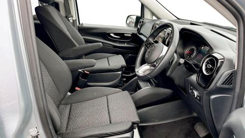 Mercedes-Benz Vito Photo at-4f58d5d9a2b043af8e4fb2bda5e67fab.jpg
