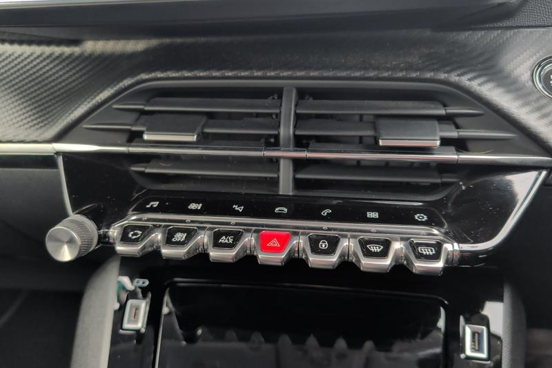 Used Peugeot 2008 YG70CVW 12