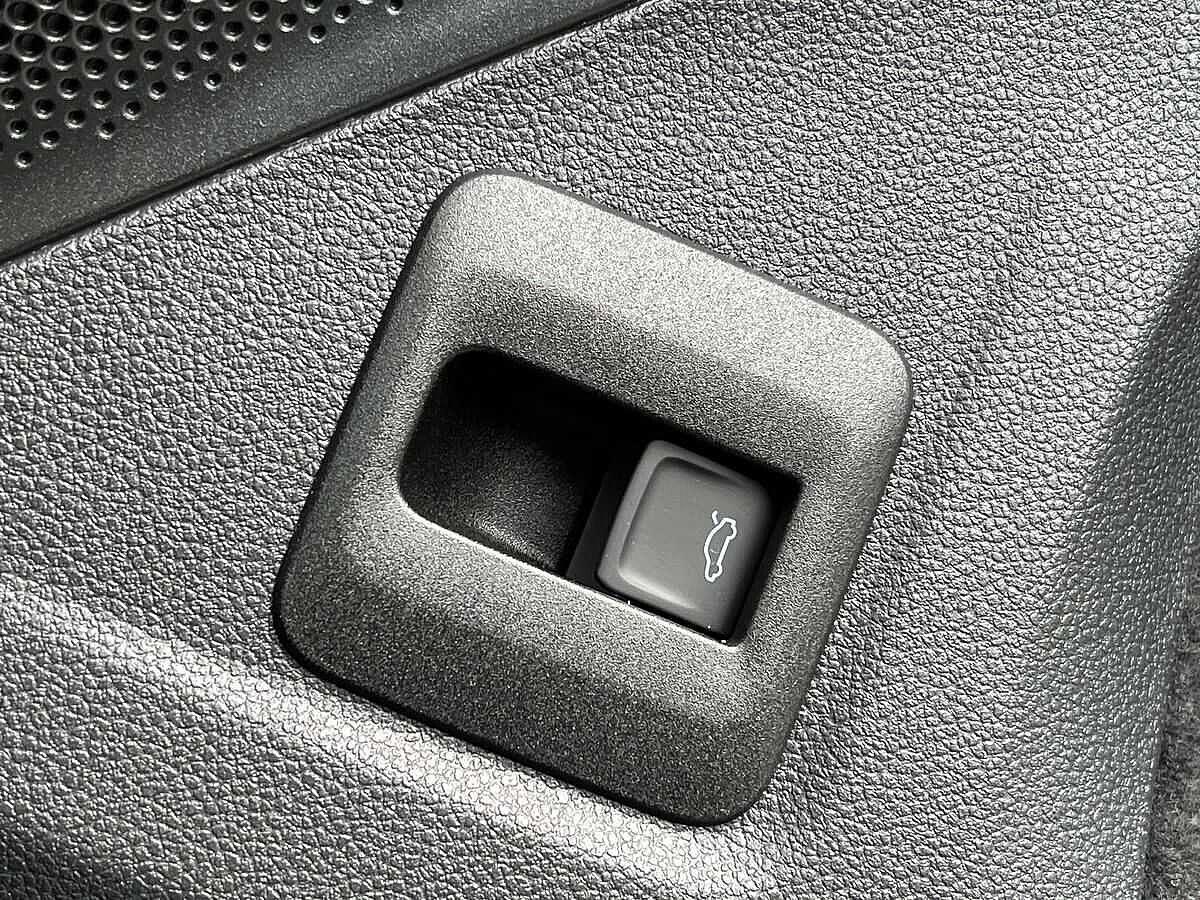 Volkswagen Tiguan Photo at-4f652bd601bf48389bf5b694ae2c6181.jpg