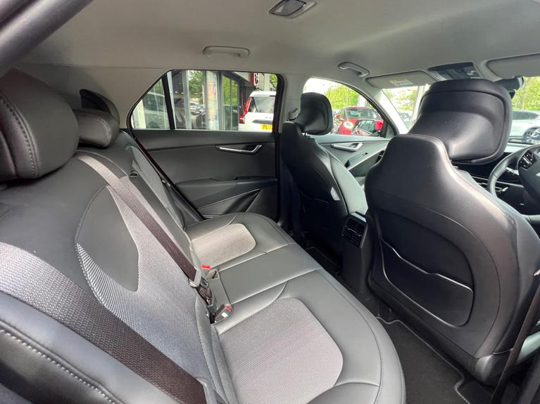 Used Kia Niro WG25UAZ 12