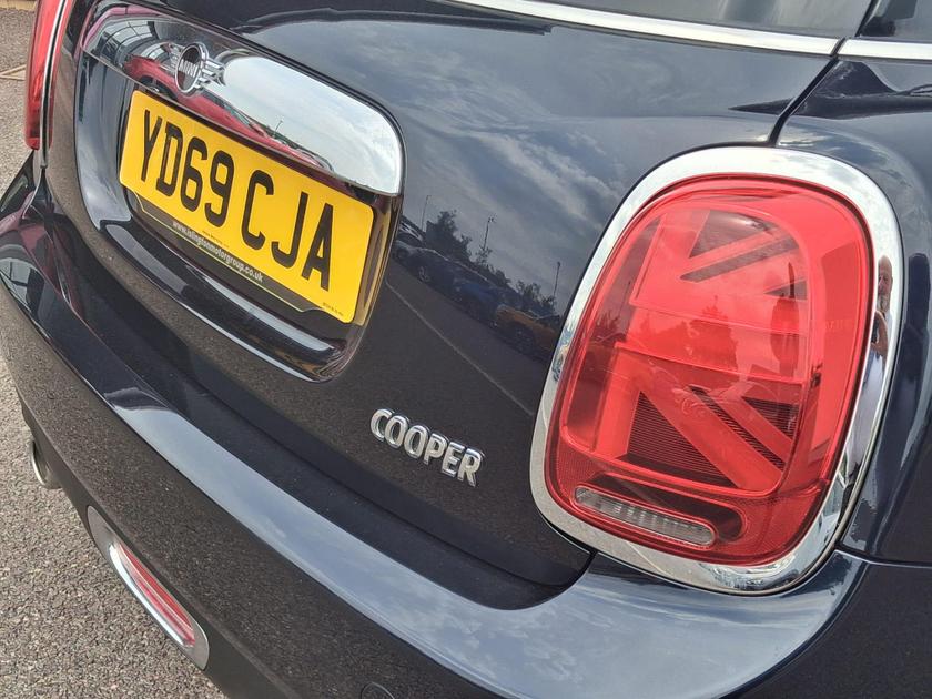 MINI Hatch Photo at-4f9e5473cec1412bb6528bb41da55a97.jpg