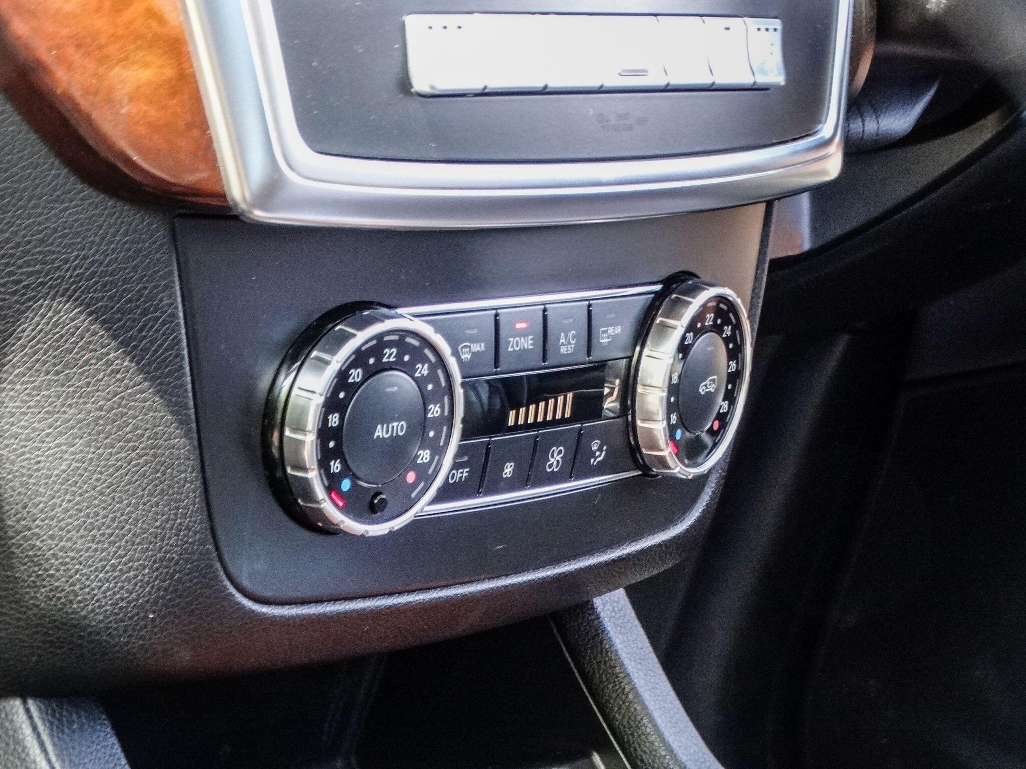 Mercedes-Benz GL Class 3.0 GL350 V6 BlueTEC AMG Sport G-Tronic+ 4WD Euro 6 (s/s) 5dr — photo 18