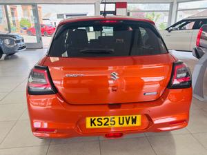 Suzuki Swift Photo 7
