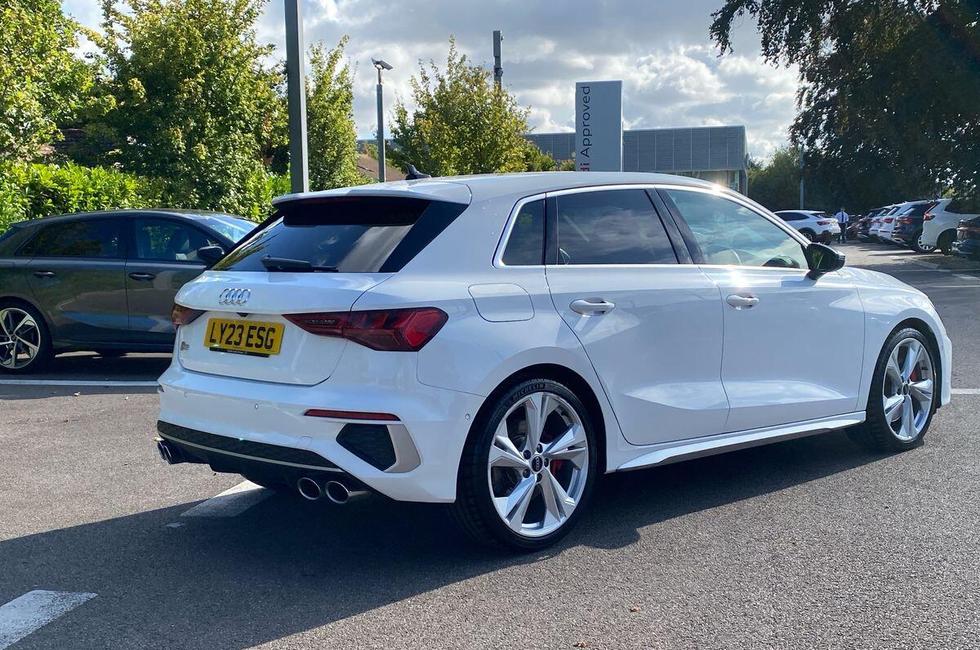 Audi S3 Sportback Photo at-4fc7976aa700412888bbe3c4a89830bc.jpg