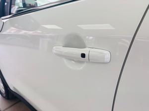 Suzuki S-Cross Photo 15