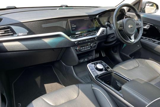 Kia Niro Photo at-4fdd5b3435ba41a6bceb4b84fae0ff73.jpg