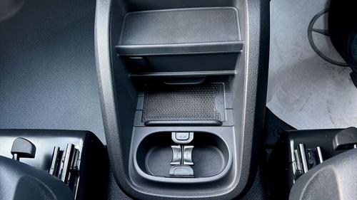 Mercedes-Benz Vito Photo at-5020cbc1117647559e0cd4bd27a4cd7a.jpg