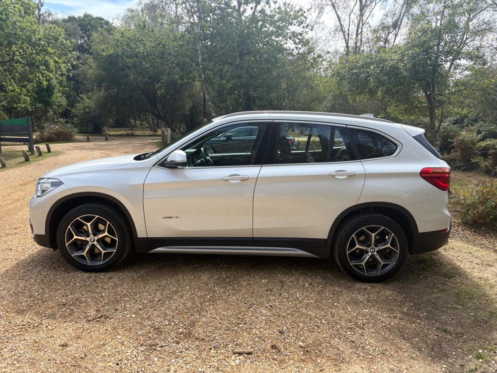 BMW X1 Photo at-5038c263cb124d18980cdc0d841a43ee.jpg