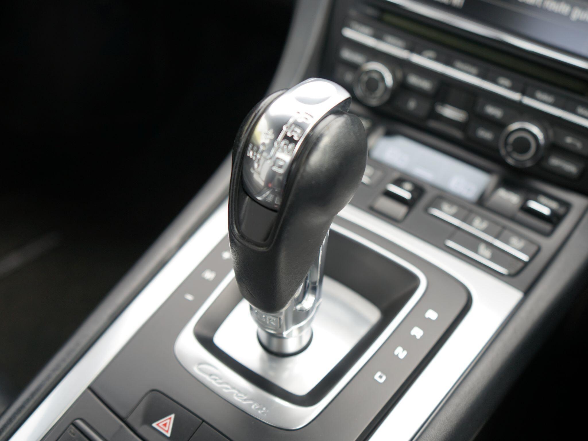 Porsche 911 3.8 991 Carrera S PDK Euro 5 (s/s) 2dr — photo 34