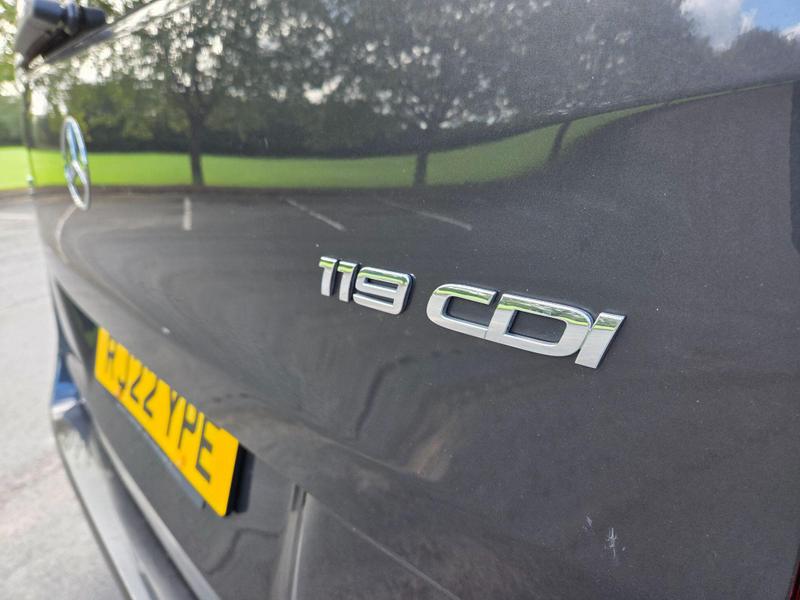 Mercedes-Benz Vito Photo at-5052047bdb7044f2ba6ee421cc08abd3.jpg