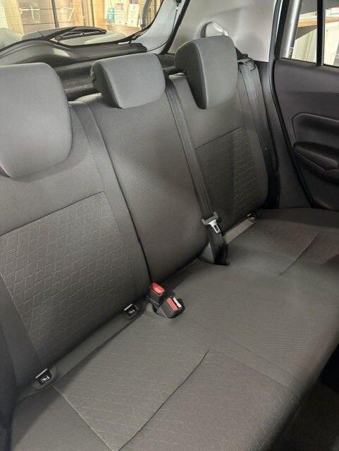 Suzuki Swift Photo at-50699705185948a8ad89129db9de915c.jpg