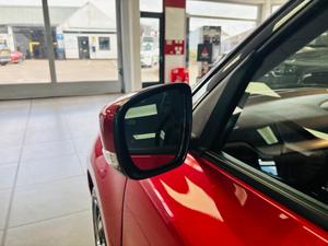 Suzuki Swift Photo 13