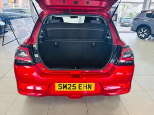 Suzuki Swift Photo 24