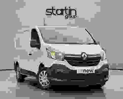 Renault Trafic 2.0 dCi ENERGY 28 Business SWB Standard Roof Euro 6 (s/s) 5dr White at Startin Group