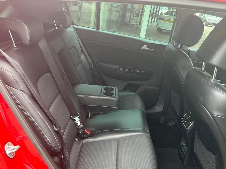 Used Kia Sportage VU68GOA 8