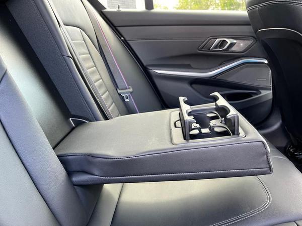 BMW 3 Series Photo at-50cd2f9c813447bc99506d4a00247444.jpg