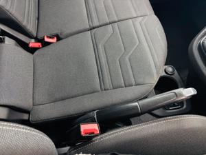 Ford Transit Connect Photo 39