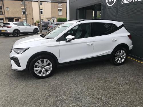 SEAT Arona Photo at-50e4ae5fb5be4c349cd75b7dad3d8581.jpg