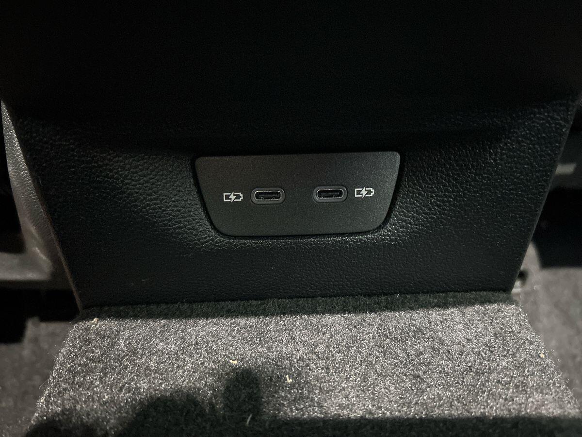 Volkswagen Golf Photo at-5116ad9f7a8949f391221f2c10524519.jpg