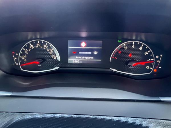 Used Peugeot 208 KJ25WFZ 58