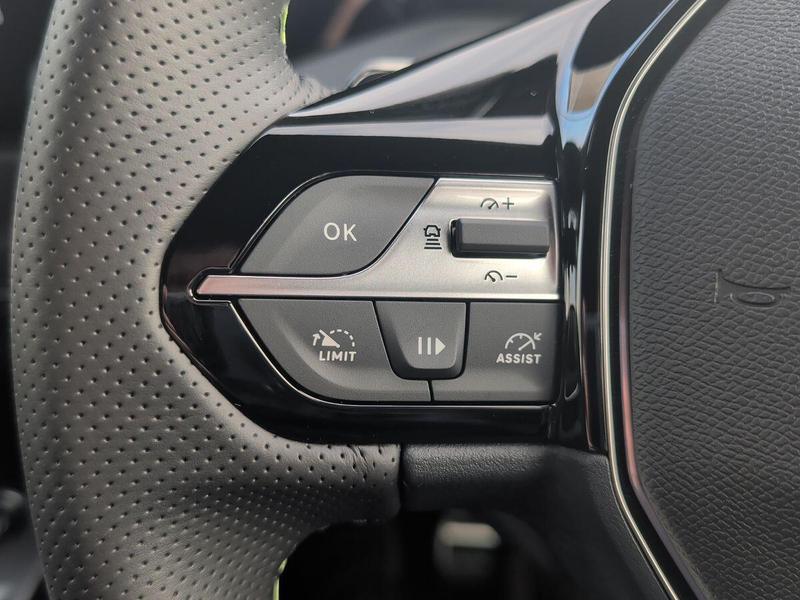 Used Peugeot 308 SW 202601058928729 19