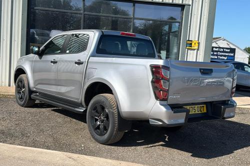 Isuzu D-MAX Photo at-5150ec92404341c786c5b6ac1e612fac.jpg