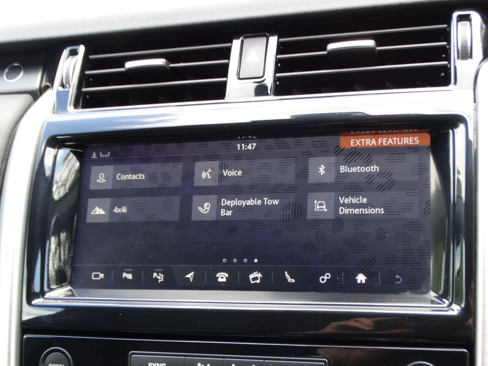 Land Rover Discovery 3.0 SD V6 HSE Auto 4WD Euro 6 (s/s) 5dr — photo 29