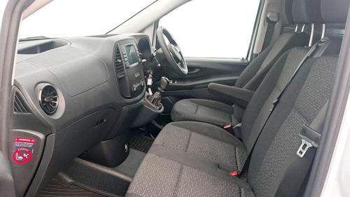 Mercedes-Benz Vito Photo at-5177144748654533bafdc191695dc35c.jpg