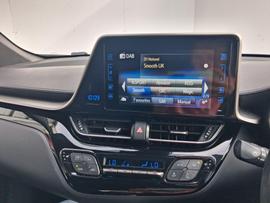 Toyota C-HR Photo 19