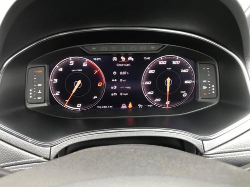 SEAT Arona Photo at-519926563f1b457683897e78ad7dfb76.jpg