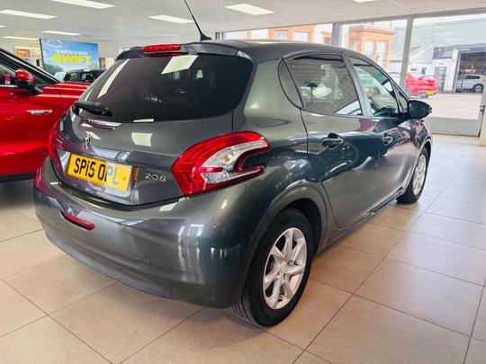Peugeot 208 Photo at-51a99b0d6565415d9fa44d8e0b4b0329.jpg