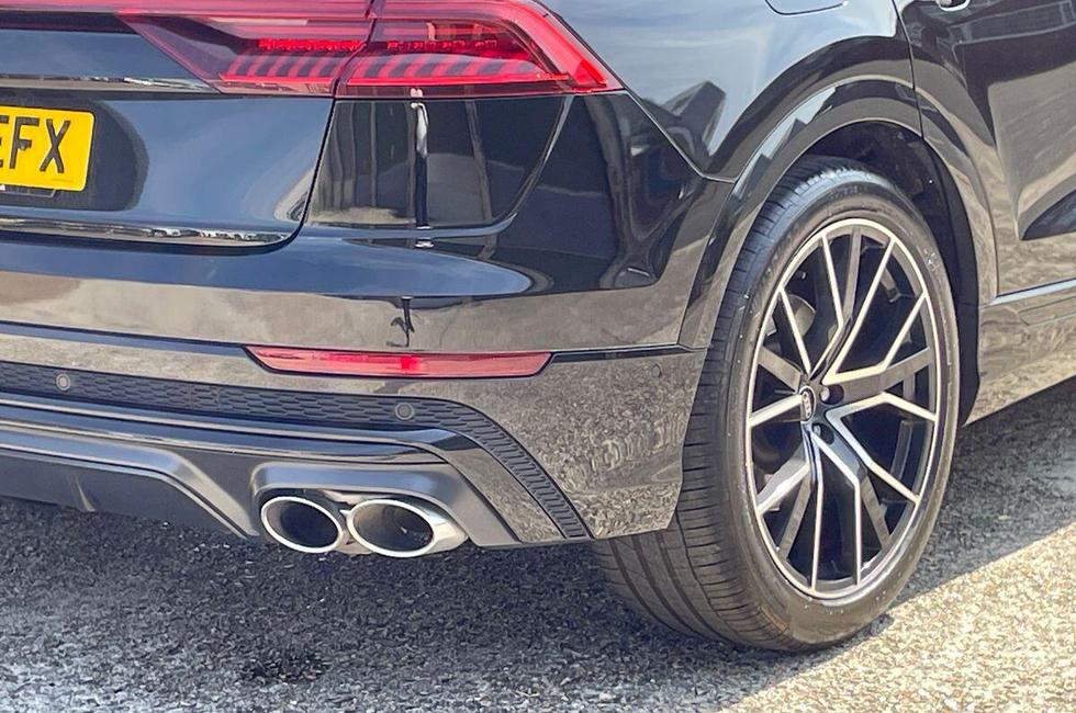 Audi Q8 Photo at-51afb1009cbd4891a61e969404aac434.jpg