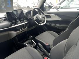 Suzuki SWIFT Photo 18