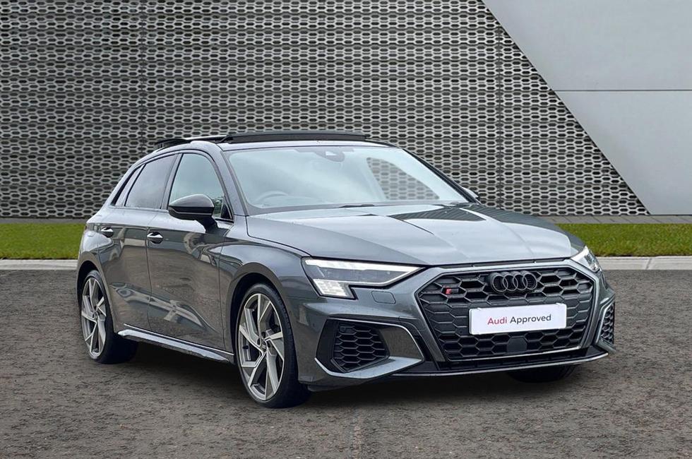 Audi S3 Sportback Photo at-51dadb2b2ed5472498f4df4e00395c48.jpg