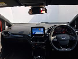 Ford Fiesta Photo 11