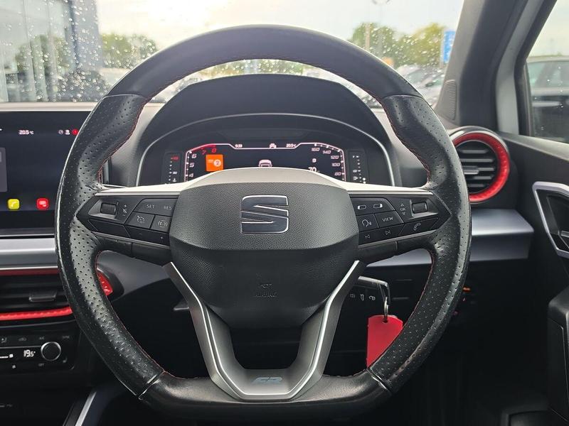 Used SEAT Arona DX73XSR 32